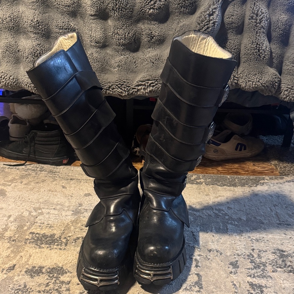 New Rock Black Knee-High Buckle Boots